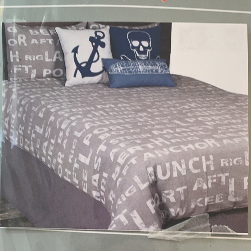 NWT RizKidz full size comforter set w/ shams gray